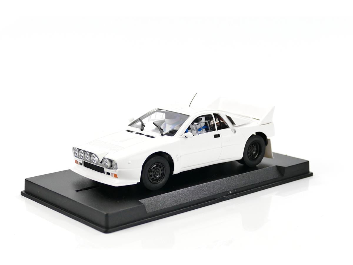 Fly Car Model Lancia 037 Complete White Kit 1:32 FLYFK2005
