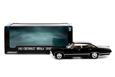 Greenlight 1967 Chevrolet Impala Sport Sedan Tuxedo Black 1:64 Diecast Model