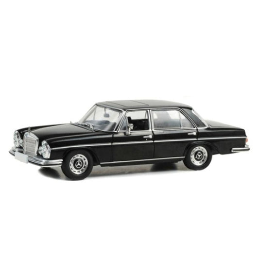Greenlight 86639 1972 Mercedes Benz 280 Sel 4.5 (W108) - Rocky Iv (1985 1:43 Diecast Model