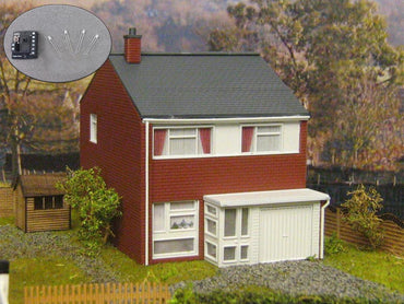 Gaugemaster Fordhampton 1960s 3 Bedroom House Kit with LED Lighting GM405L