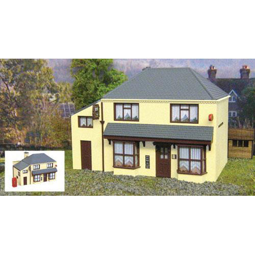 GAUGEMASTER Fordhampton Village Stores/Public House Plastic Kit OO Gauge GM408