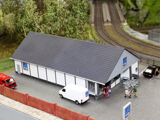 GAUGEMASTER Fordhampton Supermarket Plastic Kit OO Gauge GM419