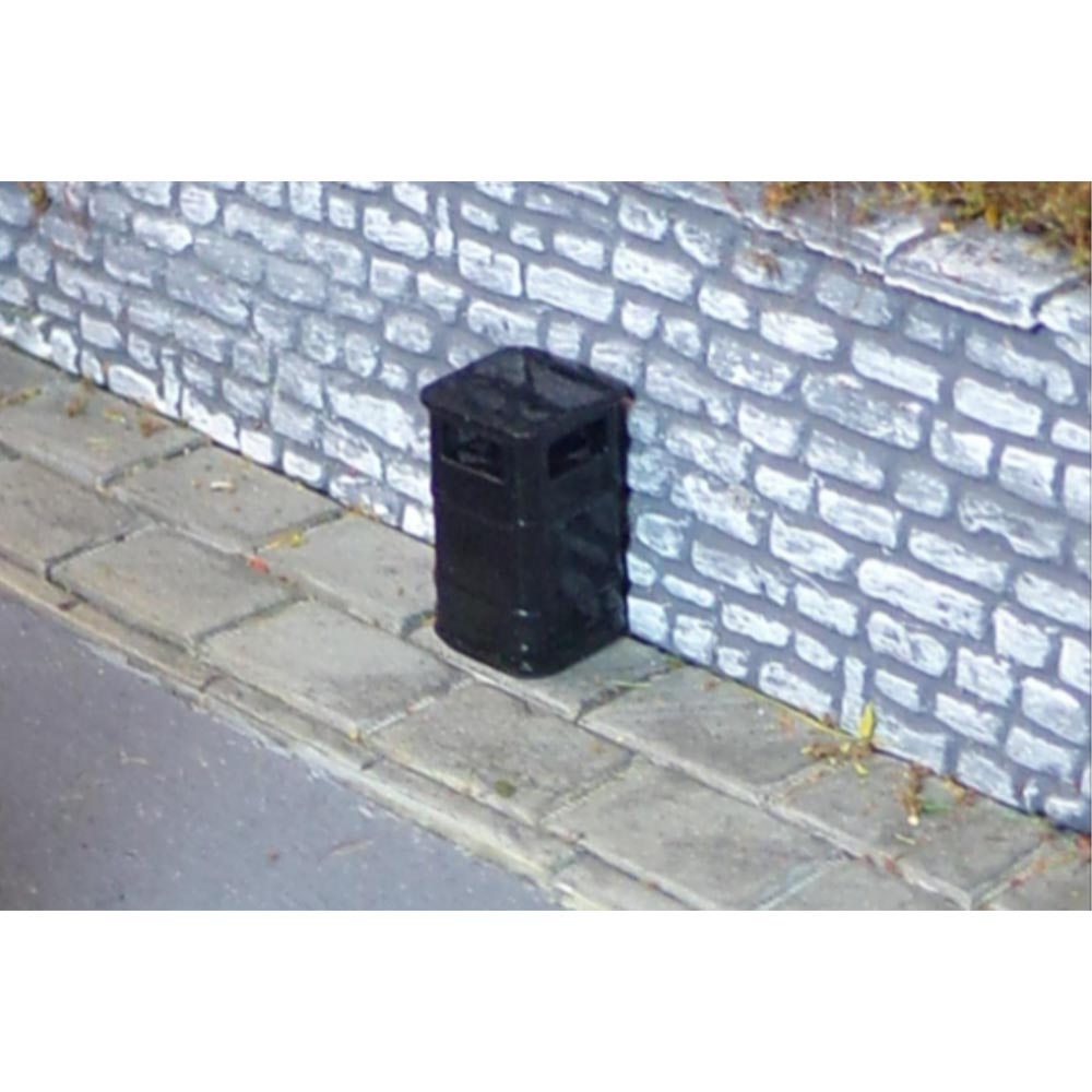 Gaugemaster GM464 Litter Bins (3) - Pre-made & Pre-coloured OO Gauge Scenics