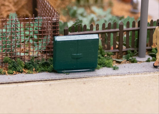 GAUGEMASTER GM496 Telecoms Cabinets 3pcs (Pre-Built) OO Gauge