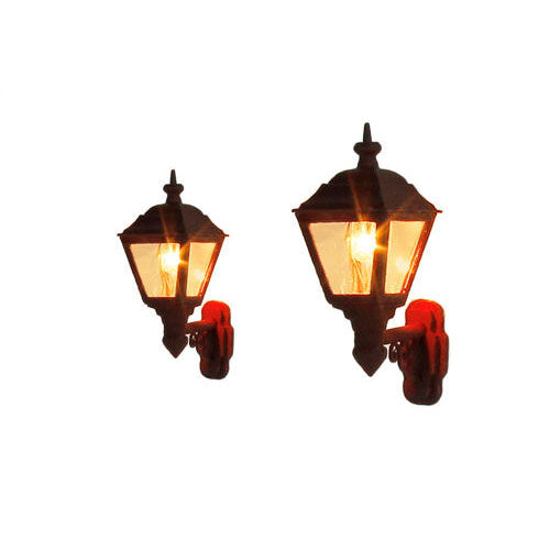 GAUGEMASTER Wall Mounted Gas Lamp LMS Maroon (2) OO Gauge GM826