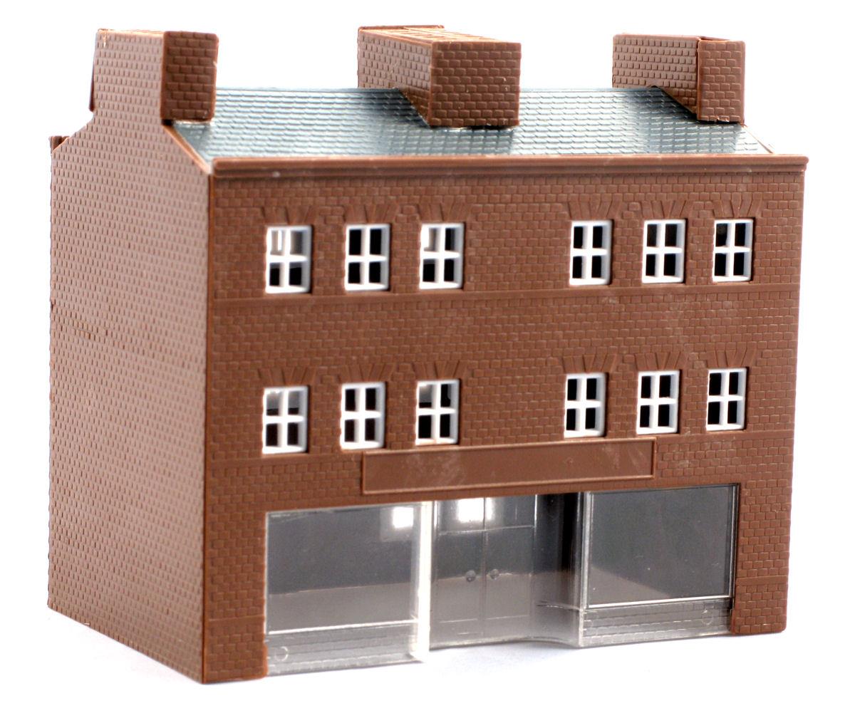 Kestrel Three Storey Town Shop Kit N Gauge GMKD28