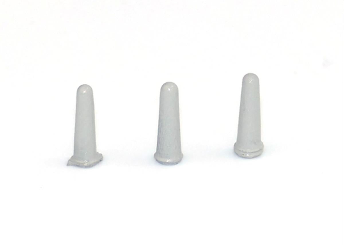 Kestrel GMKD79 Concrete Bollards 10pcs (Pre-Built) N Gauge