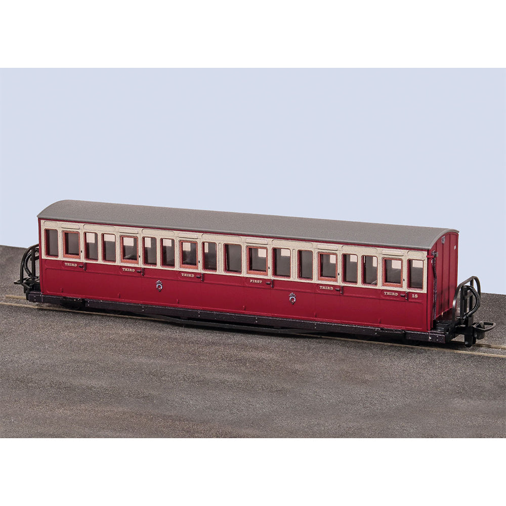 PECO GR-602B Short Coach, Red & Cream No.18 Bowsider OO9 Gauge