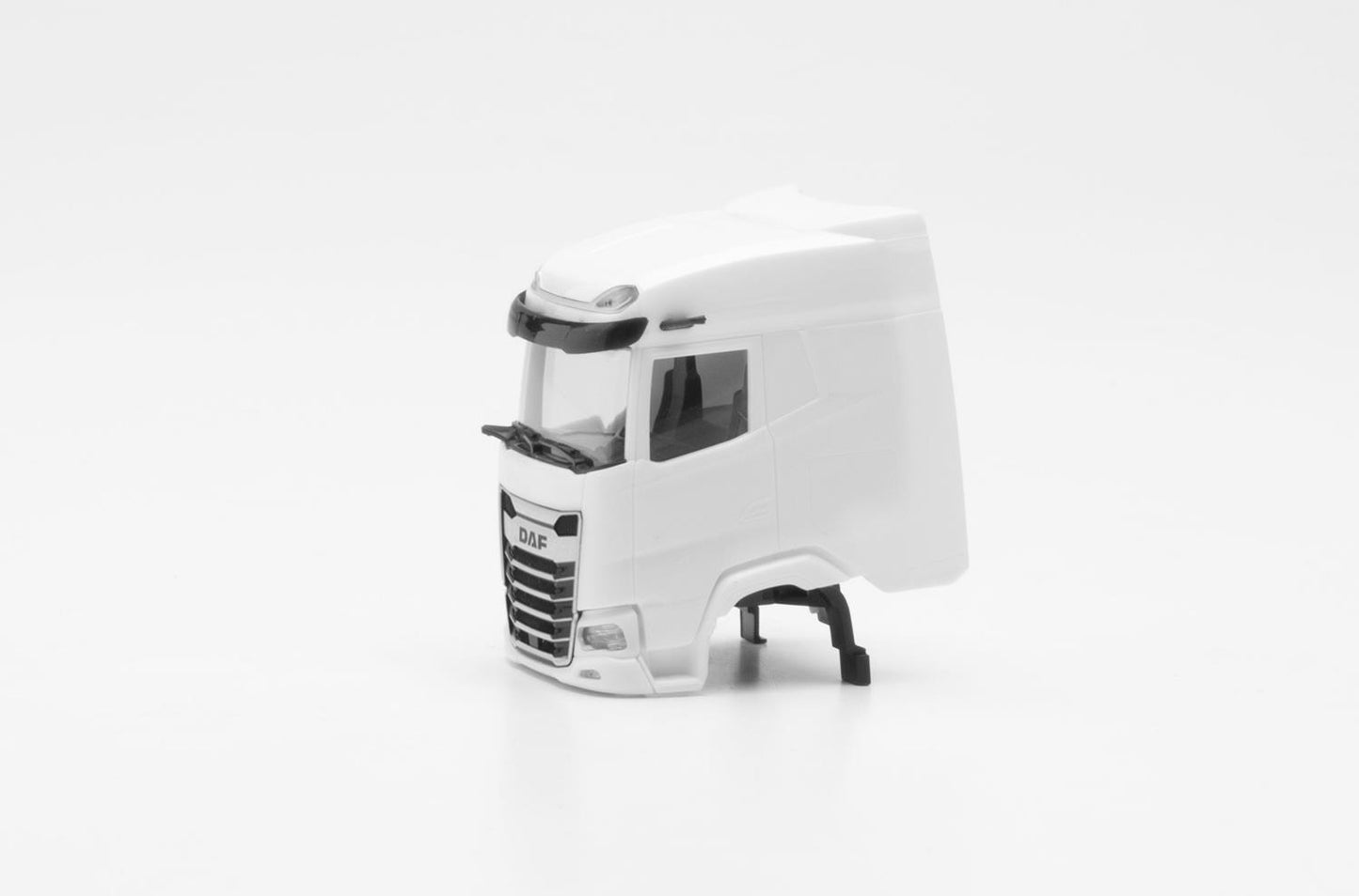 Herpa DAF XG Cab w/Wind Deflectors & Roof Spoilers (2) HA085649 HO Gauge