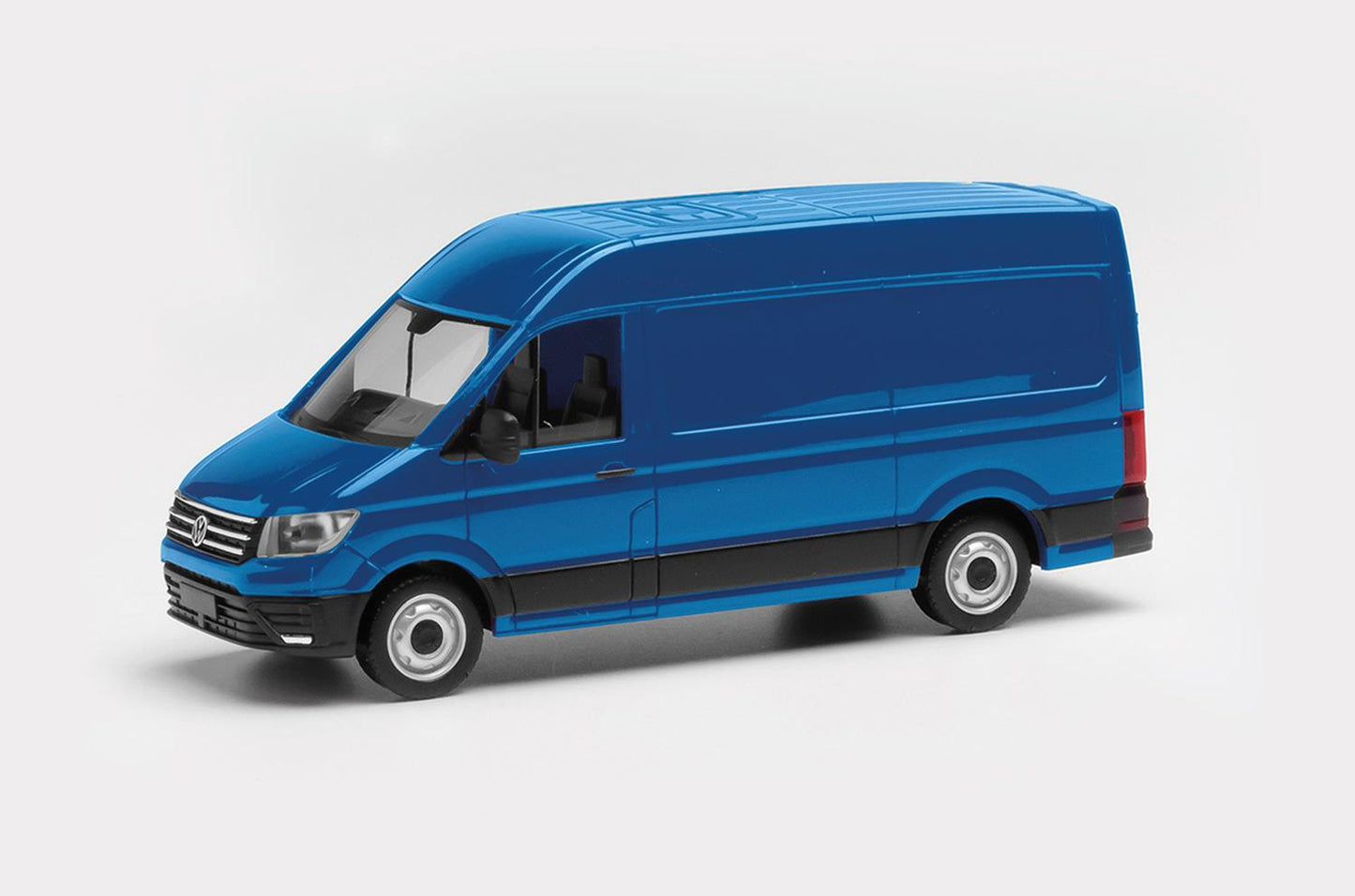Herpa VW Crafter Ultramarine Blue HO Gauge HA092982-003