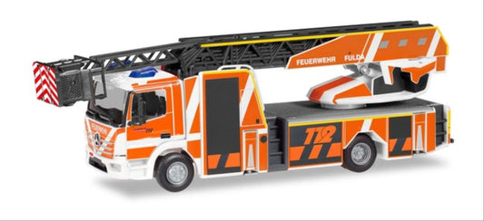 Herpa 95075 MB Atego '10 Rosenbauer L32A Turntable Ladder Feuerwehr HO