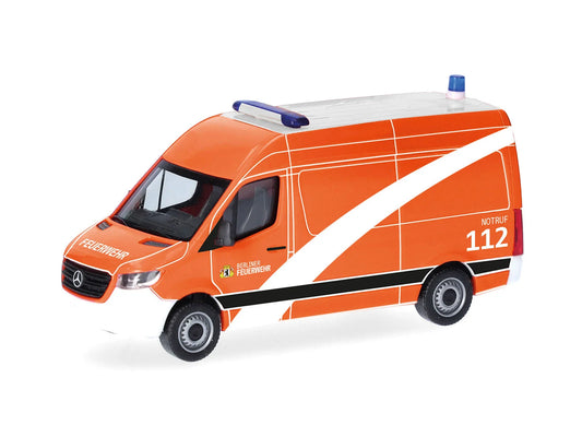 Herpa MB Sprinter 18 Box High Roof Emergency Ambulance Berlin HA099240 HO Gauge