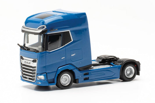 Herpa DAF XG+ Rigid Tractor Unit Enzian Blue HO Gauge HA315791-002
