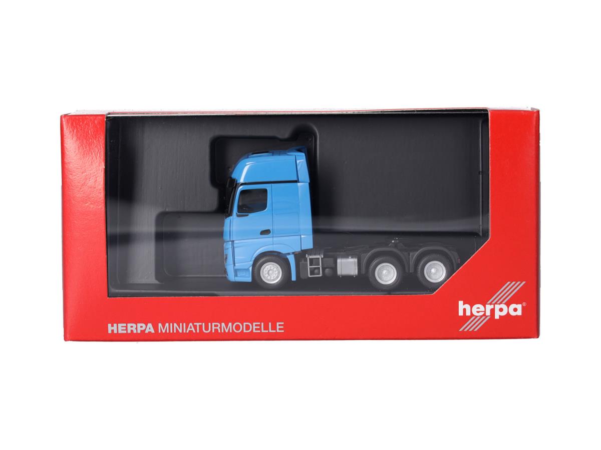 Herpa MB Actros L Gigaspace 3 Axle 6x4 Rigid Tractor Light Blue HA317917-002