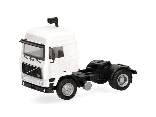 Herpa Volvo F10 Globetrotter 2 Axle Rigid Tractor White HA321082 HO Gauge