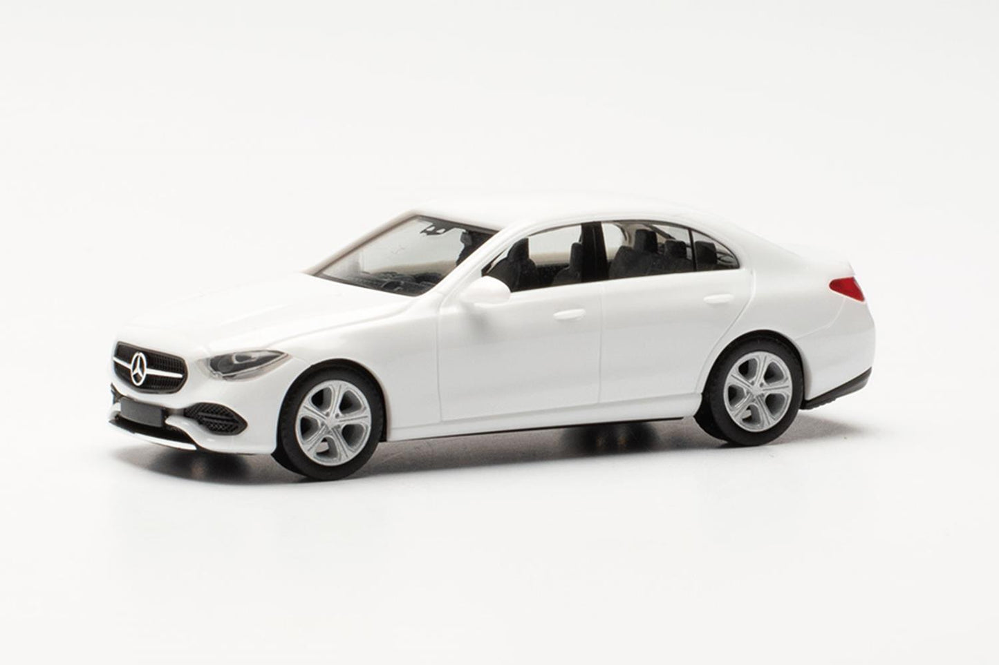 Herpa MB C-Class Limousine Polar White HA421003-002 HO Gauge