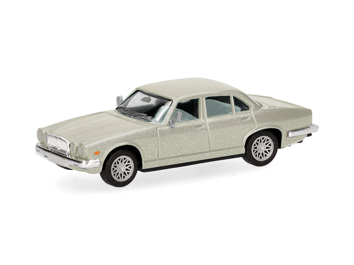 Herpa Jaguar XJ Series III Topaz HA430814-002 HO Gauge