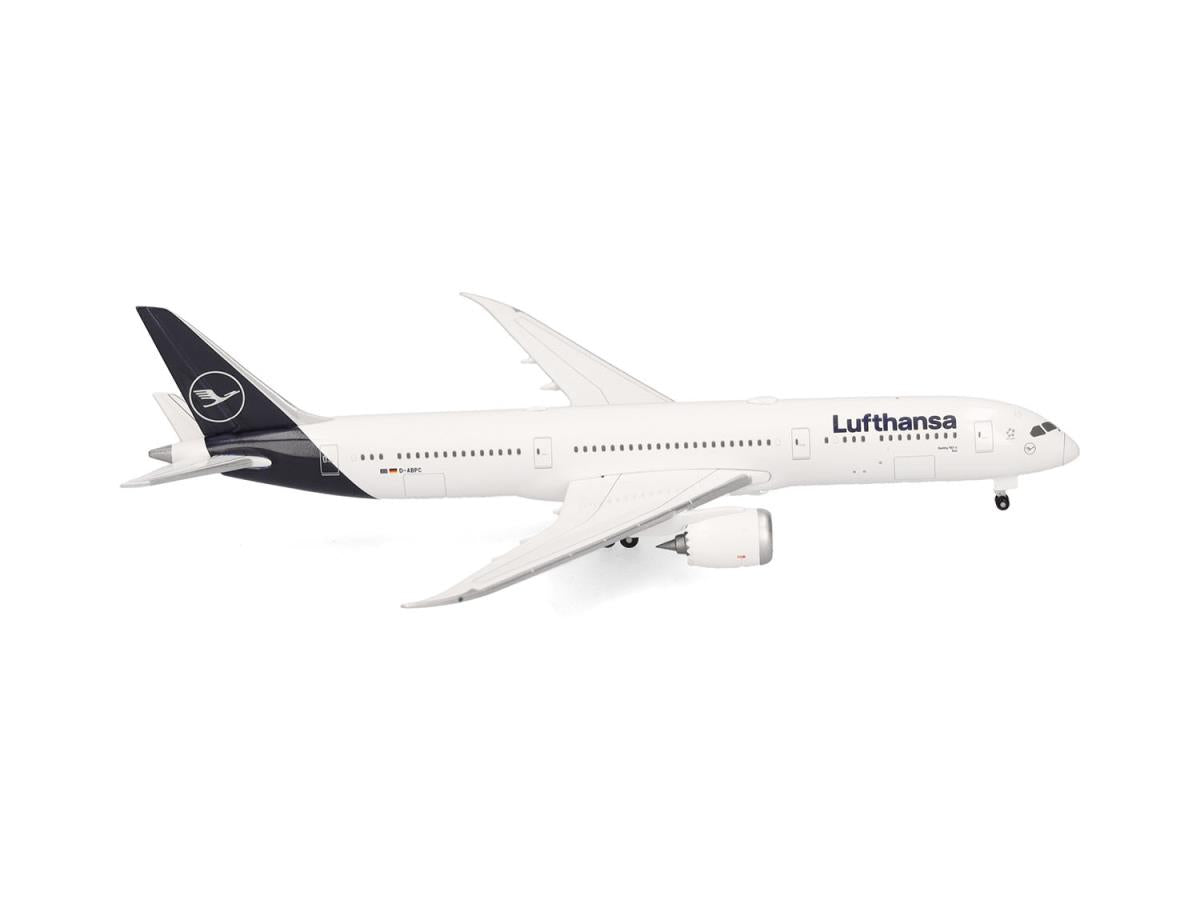 Herpa Boeing 787-9 Dreamliner Lufthansa D-ABPC 'Kiel' (1:500) HA535946-002