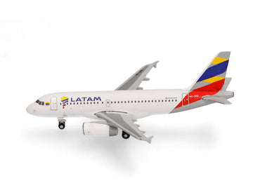 Herpa Wings Airbus A319 LATAM Airlines Ecuador HC-CPR (1:500) HA538770 1:500