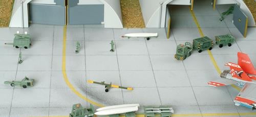 Herpa Wings Scenix - Ground Support Equipment 1:200 Diecast Model 551687