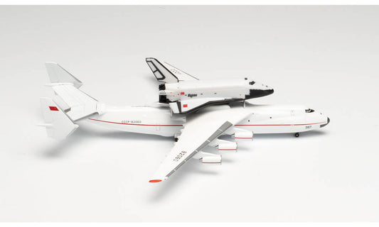 Herpa Wings Antonov AN-225 & Space Orbiter CCCP-82060 (1:400) HA562812 1:400