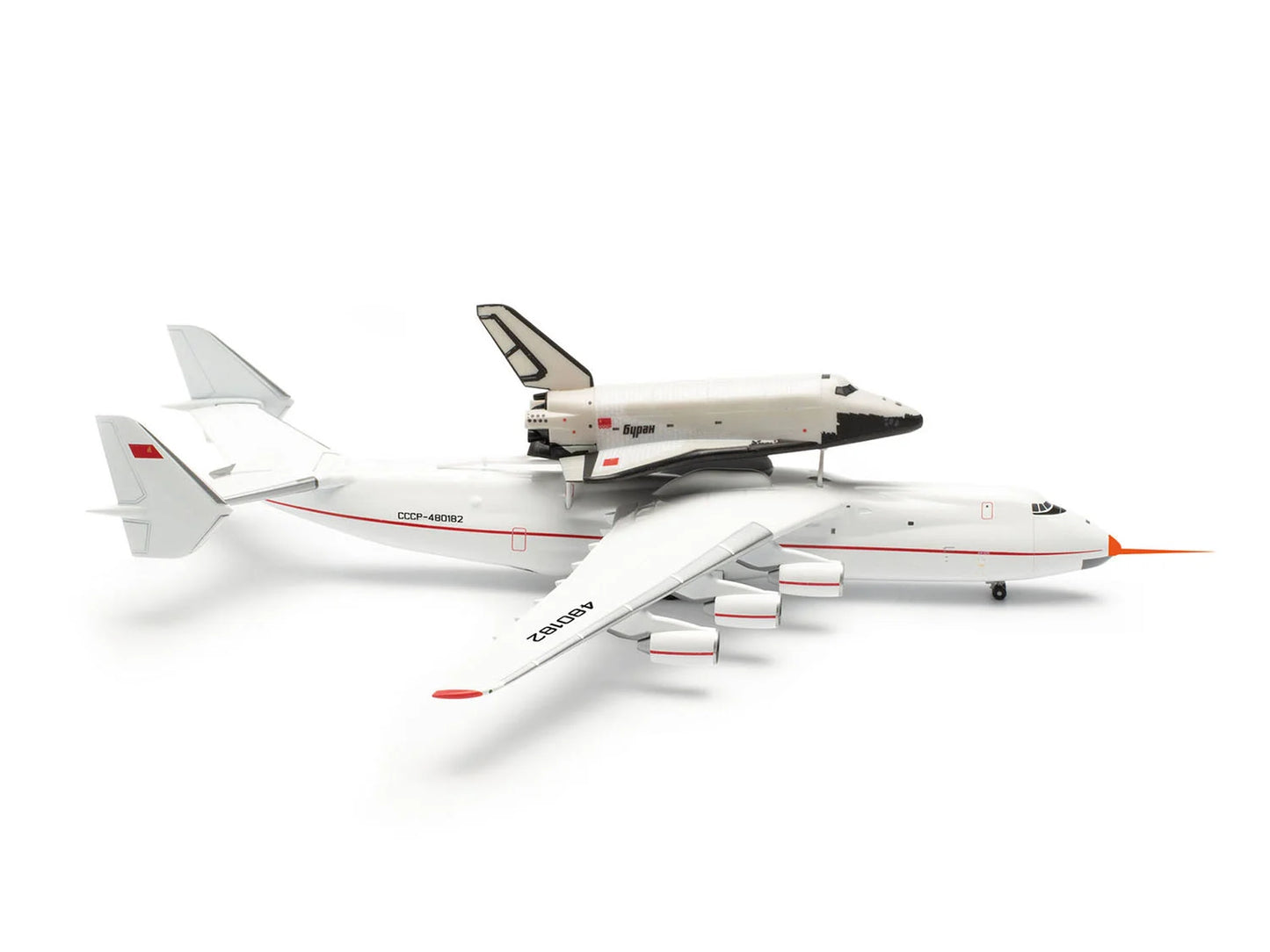 Herpa Antonov AN-225 Mriya & RKK Space Orbiter Set HA562874 1:400