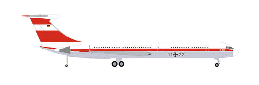 Herpa Ilyushin IL-62M Luftwaffe Flying School 11+22 (1:200) HA573412