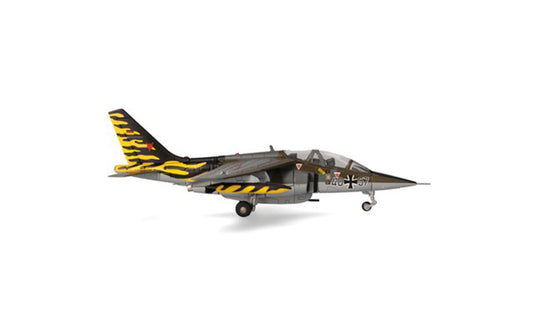 Herpa 580878 Alpha Jet A Luftwaffe NATO Tiger Meet 1991 40+57 (1:72) HO Gauge