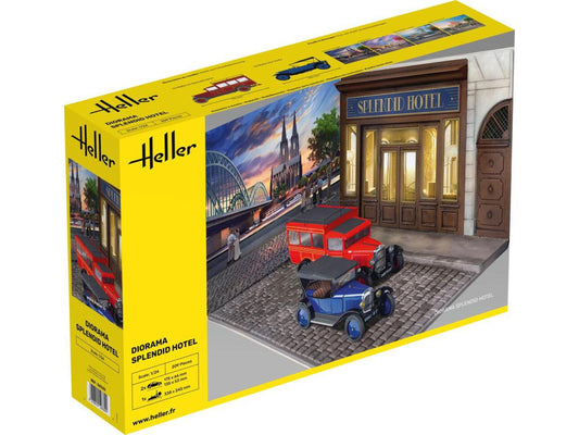 Heller 50330 Diorama: Splendid Hotel w/5CV Trefle & C4 1:24 Model Kit