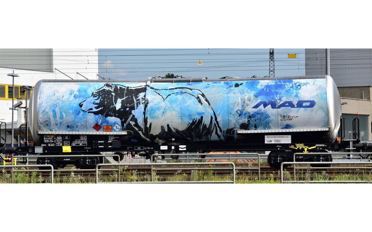 Arnold D-BSAS MAD Tank Wagon Set (3pcs) VI HIN6687 N Gauge