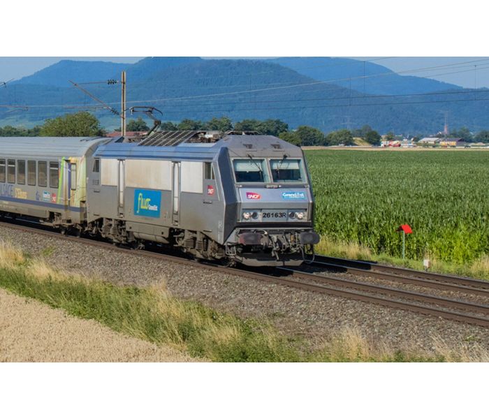 Jouef SNCF CC6543 Beton Rouge Electric Locomotive IV HJ2370 HO Gauge