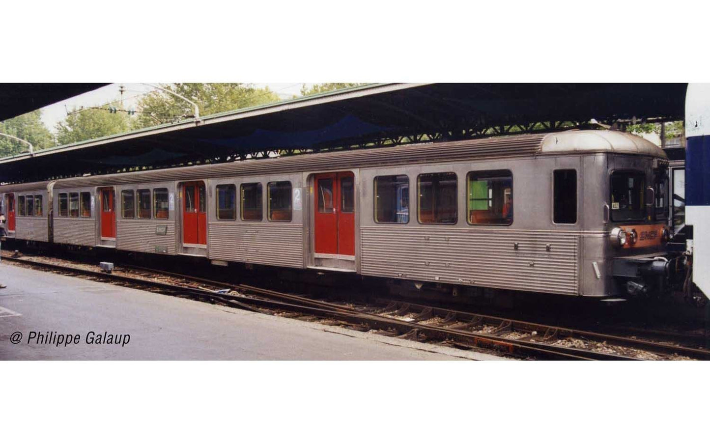 Jouef HJ4152 SNCF RIB 70 Coach Set (3) IV HO