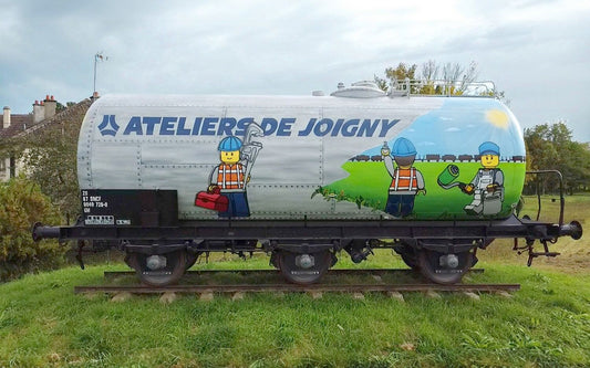 Jouef VTG Ateliers de Joigny 3 Axle Tank Wagon VI HJ6295 HO Gauge