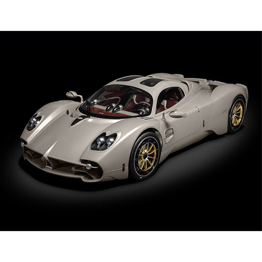 Pocher HK120 Pagani Utopia 1:8 Diecast Model Kit