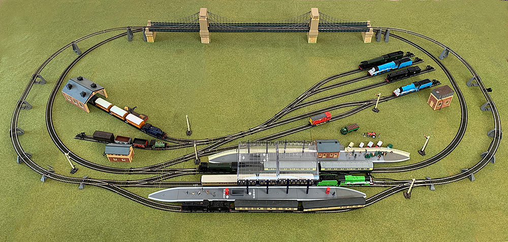 HORNBY Train Set HL3 With Suspension Bridge - Track Only