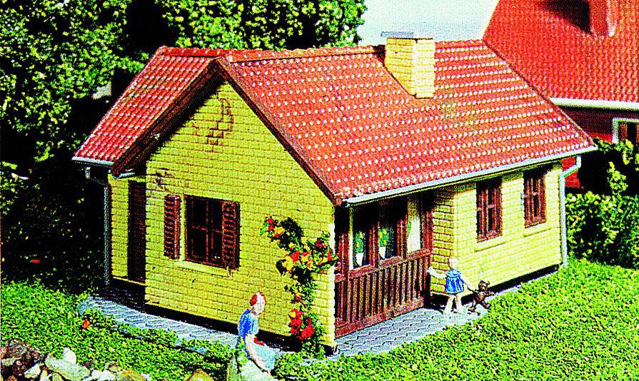 Heljan Suburban Bungalow Kit HN01000213 HO Gauge