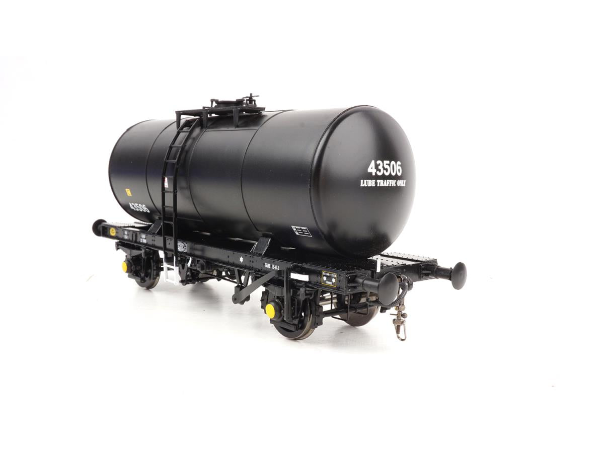Heljan 1020 35t B Tank Wagon Esso Black Unbranded O Gauge