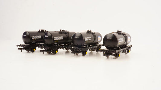 Heljan 35t B Tank Wagon Set (4) Esso Black Full Branding HN1112 OO Gauge