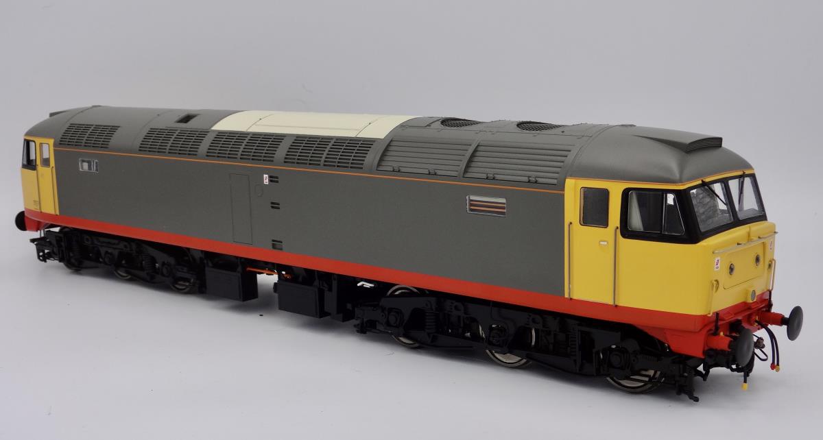 Heljan Class 47 Railfreight Red Stripe O Gauge Diesel Model Train HN4862