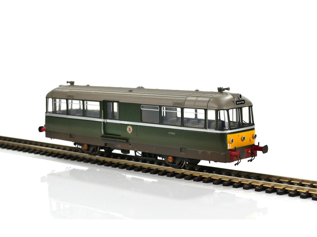 Heljan 8711 WM Railbus E79960 BR Green w/Small Yellow Panels Weathered OO Gauge