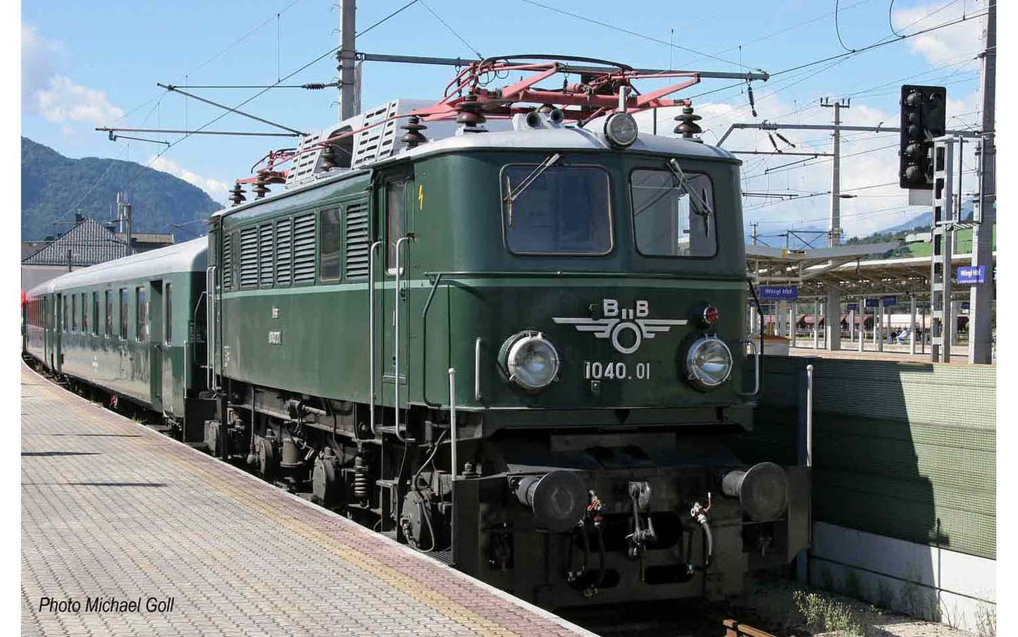 Rivarossi OBB Rh1040 Electric Locomotive III HR2819 HO Gauge
