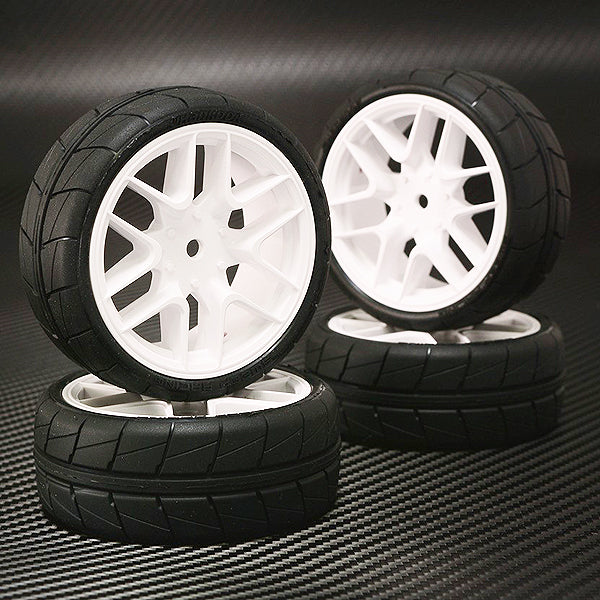 Sweep Hankook Tread 32Deg 24mm Glued TC Tyres 12Spoke Carpet SSF-32CWPG