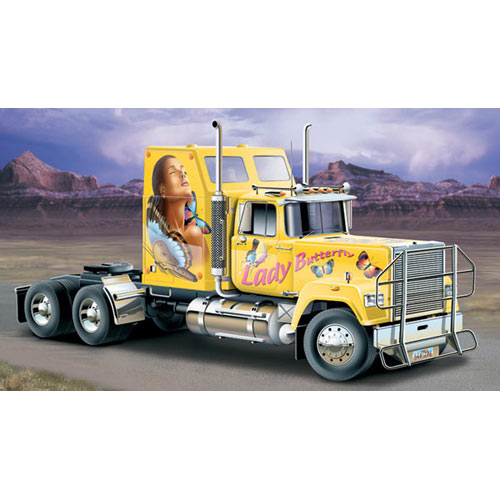 ITALERI U.S. Superliner 3820 1:24 Model Kit Trucks