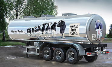 ITALERI We Are Family Tank Trailer 3911 1:24 Trucks Model Kit