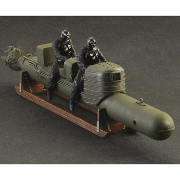 Italeri 5621  S.L.C. Maiale with Crew WWII Torpedo/Sub 1:35 Plastic Model Kit