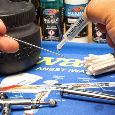 Iwata Lube - Premium Airbrush Lubricant 2ml