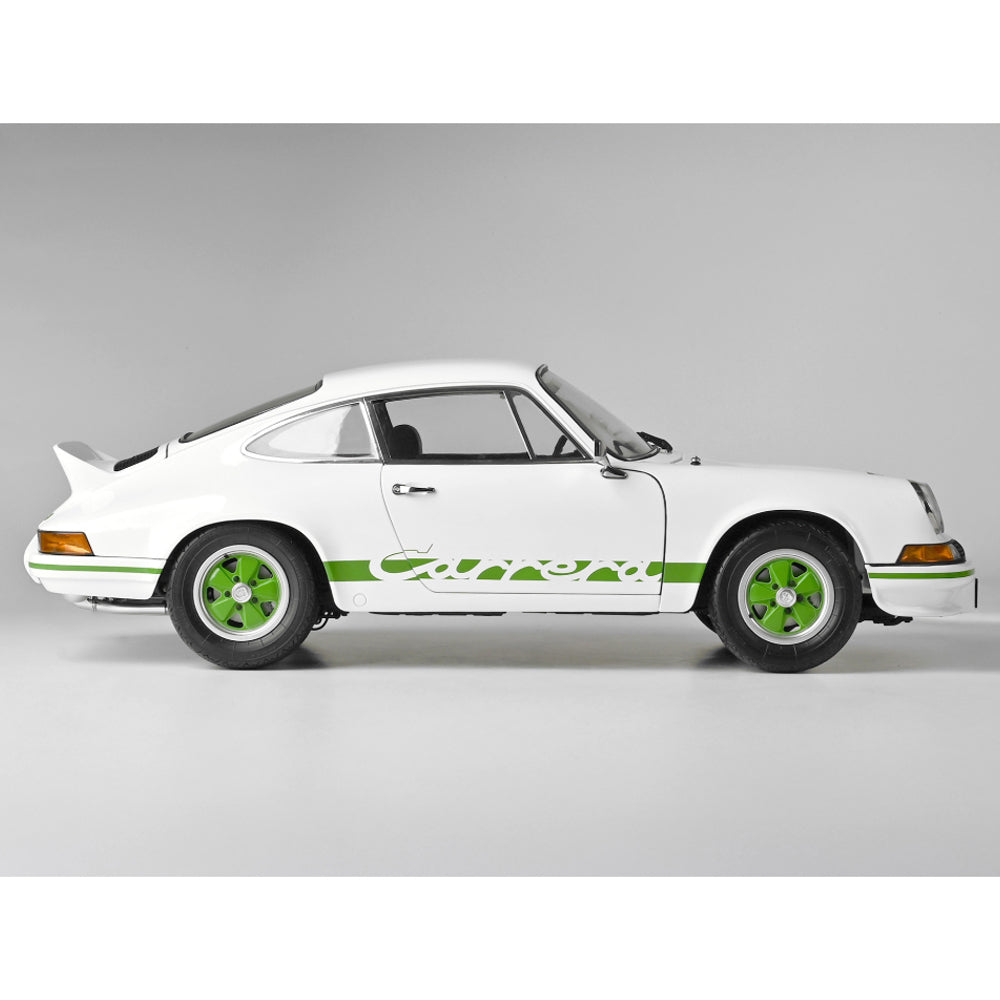 IXO Porsche 911 Carrera RS 2.7 White/Green 1:8 Metal Model Kit