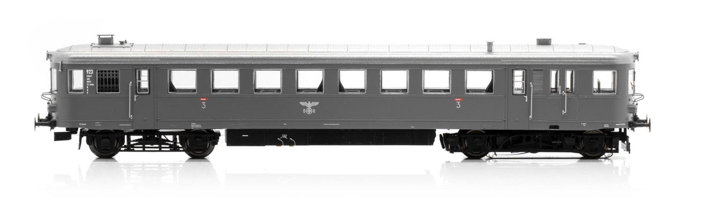 Jagerndorfer DR VT922 Diesel Railcar II JC23060 HO Gauge