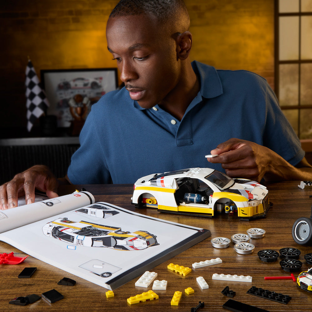 Mattel Brick Shop Hot Wheels Elite '15 Audi R8 LMS 820pcs JFT18