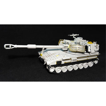 Kinetic 61009 IDF M109 Doher/Rochev Self-Propelled Howitzer 1:35 Model Kit